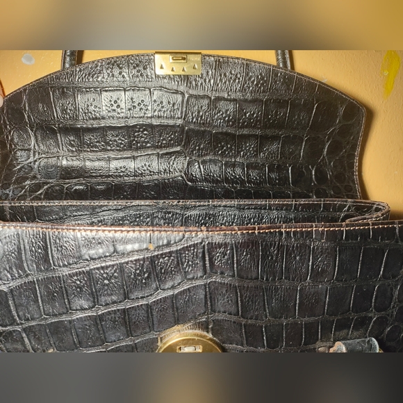 Brahmin Honor Collection Sleek Black Croc Embossed Shoulder Bag - Picture 9 of 16